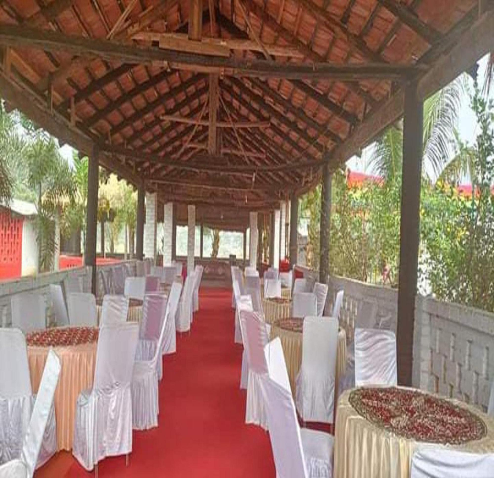 Green Point - Hotels And Resorts In Angul Екстер'єр фото